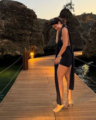 Nesrin Cavadzade seksi ifşa fotoğrafı 925