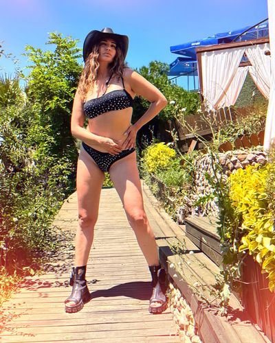 Nilay Dorsa seksi ifşa fotoğrafı 3