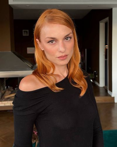 Nilperi Sahinkaya seksi ifşa fotoğrafı 197