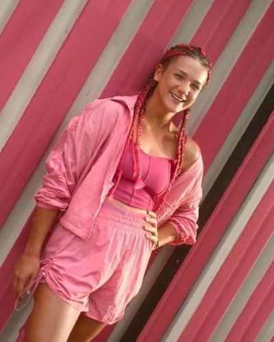 Nisa Bölükbaşı seksi ifşa fotoğrafı 20