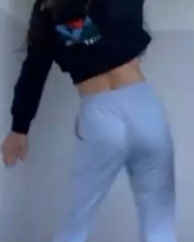 Nisa Bölükbaşı seksi ifşa fotoğrafı 27
