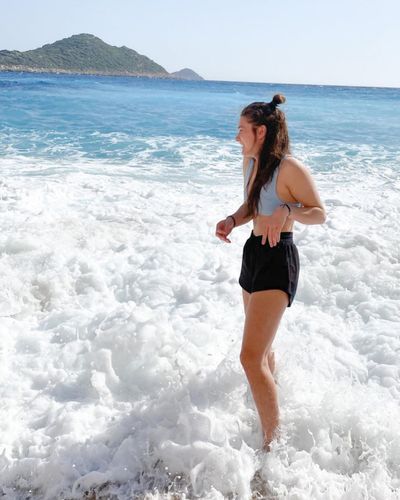 Nisa Bölükbaşı seksi ifşa fotoğrafı 5