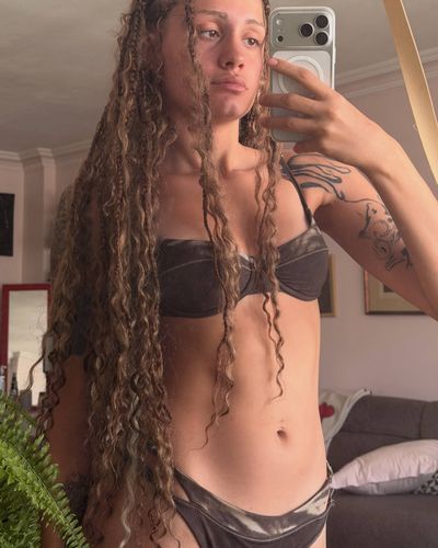 Nisa Çetin seksi ifşa fotoğrafı 8