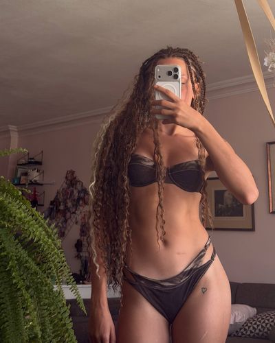 Nisa Çetin seksi ifşa fotoğrafı 9