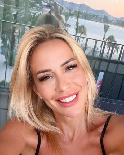 Nur Tuğba Algül seksi ifşa fotoğrafı 1