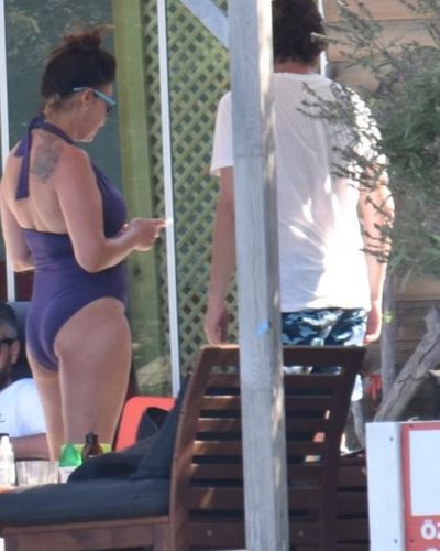 Nurgül Yeşilçay seksi ifşa fotoğrafı 57573