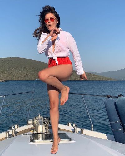 Nurgül Yeşilçay seksi ifşa fotoğrafı 57495