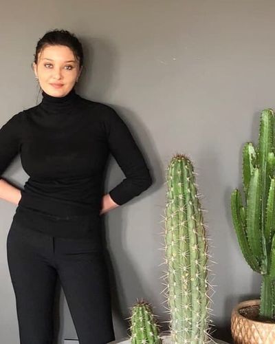 Nurgül Yeşilçay seksi ifşa fotoğrafı 373