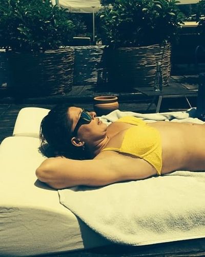 Nurgül Yeşilçay seksi ifşa fotoğrafı 405