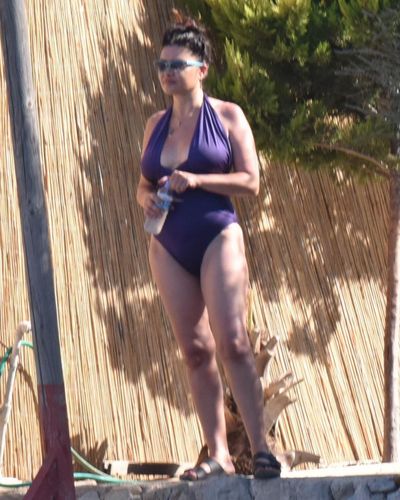 Nurgül Yeşilçay seksi ifşa fotoğrafı 441