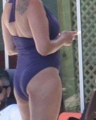 Nurgül Yeşilçay seksi ifşa fotoğrafı 443