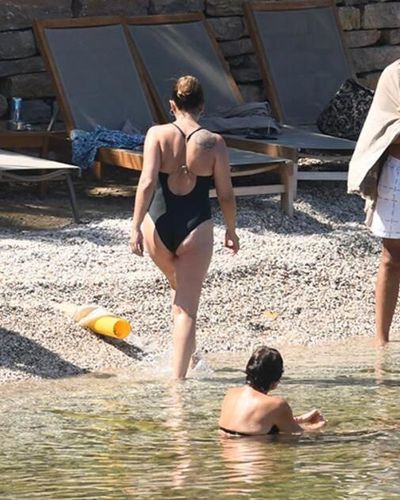 Nurgül Yeşilçay seksi ifşa fotoğrafı 446