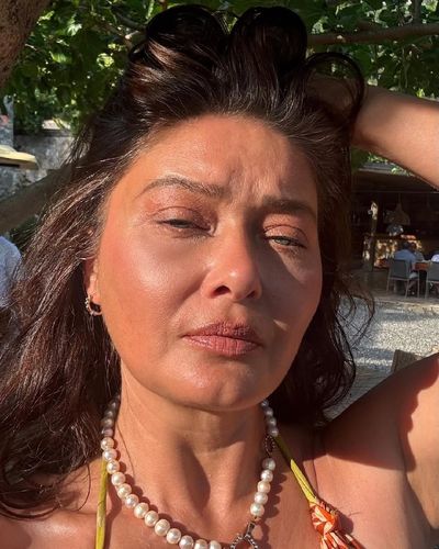 Nurgül Yeşilçay seksi ifşa fotoğrafı 461