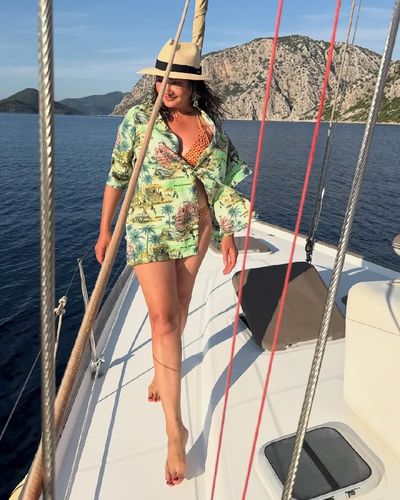 Nurgül Yeşilçay seksi ifşa fotoğrafı 470