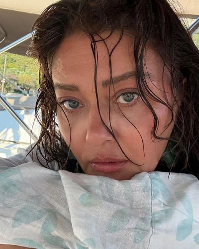 Nurgül Yeşilçay seksi ifşa fotoğrafı 473