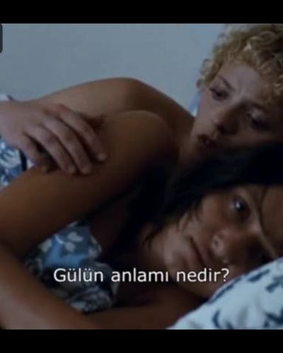 Nurgül Yeşilçay seksi ifşa fotoğrafı 25 — Yaşamın Kıyısında (2007)