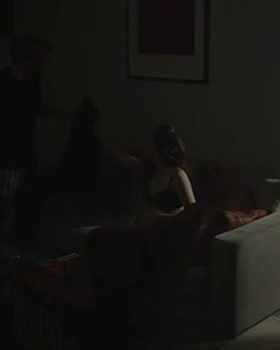 Öykü Karayel seksi ifşa fotoğrafı 3 — Bulantı (2015)
