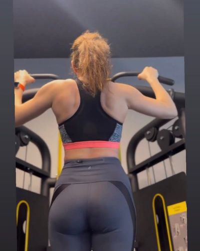 Özge Borak seksi ifşa fotoğrafı 34