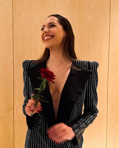 Özge Özacar seksi ifşa fotoğrafı 477