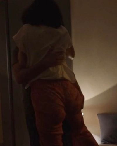 Özge Özpirinççi seksi ifşa fotoğrafı 74