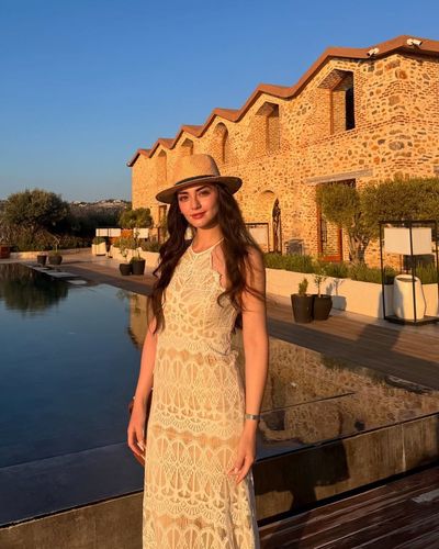Özge Törer seksi ifşa fotoğrafı 14