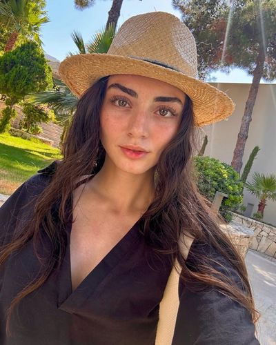 Özge Törer seksi ifşa fotoğrafı 18