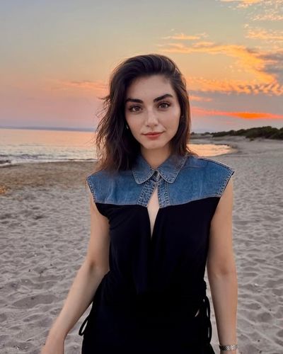 Özge Törer seksi ifşa fotoğrafı 19