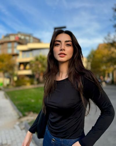 Özge Törer seksi ifşa fotoğrafı 36