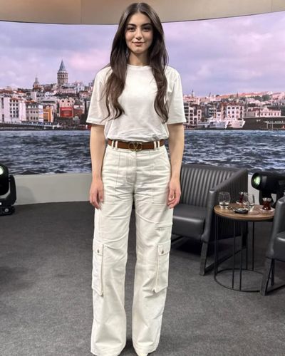 Özge Törer seksi ifşa fotoğrafı 42
