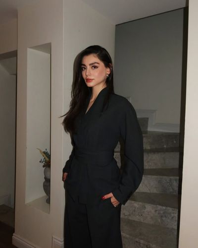 Özge Törer seksi ifşa fotoğrafı 6