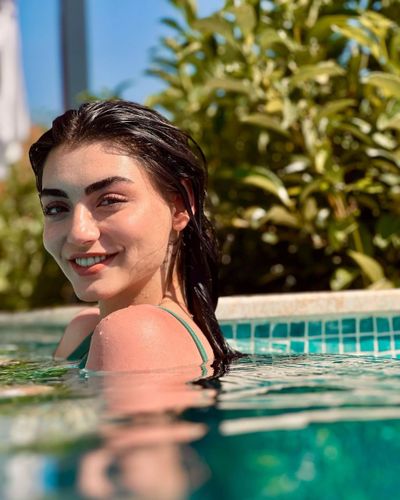 Özge Törer seksi ifşa fotoğrafı 94