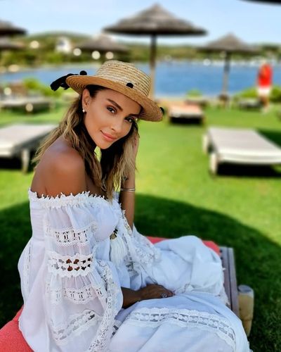 Özge Ulusoy seksi ifşa fotoğrafı 104