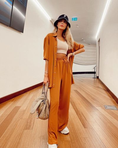 Özge Ulusoy seksi ifşa fotoğrafı 167