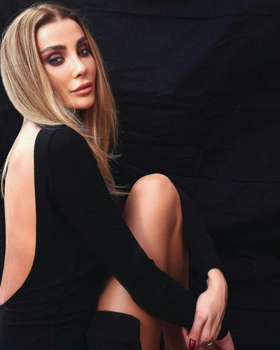Özge Ulusoy seksi ifşa fotoğrafı 60
