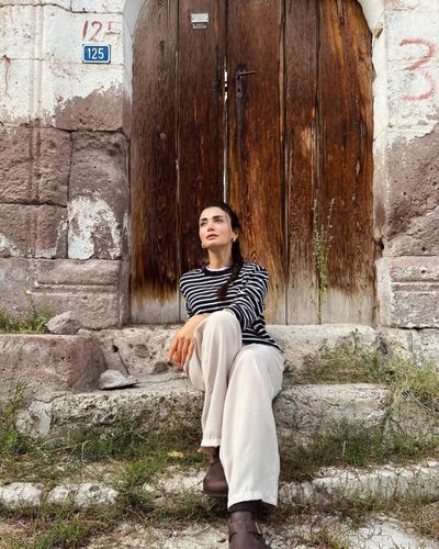 Özge Yağız seksi ifşa fotoğrafı 101