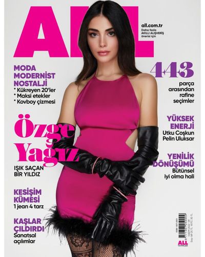 Özge Yağız seksi ifşa fotoğrafı 25391