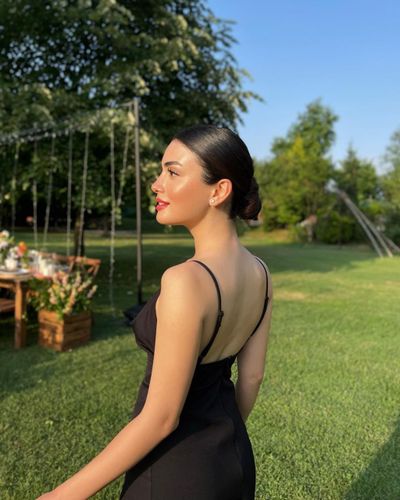 Özge Yağız seksi ifşa fotoğrafı 25376