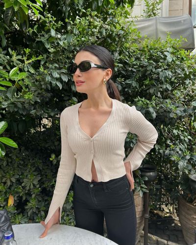 Özge Yağız seksi ifşa fotoğrafı 25374
