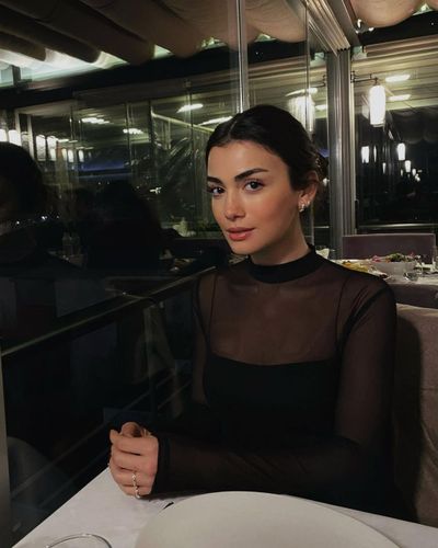 Özge Yağız seksi ifşa fotoğrafı 25365