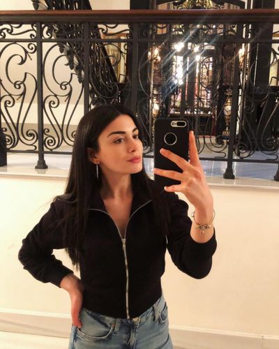 Özge Yağız seksi ifşa fotoğrafı 200