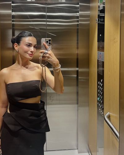 Özge Yağız seksi ifşa fotoğrafı 221