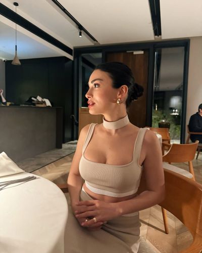 Özge Yağız seksi ifşa fotoğrafı 24