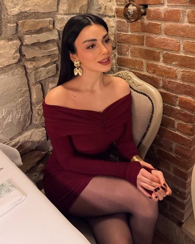 Özge Yağız seksi ifşa fotoğrafı 261
