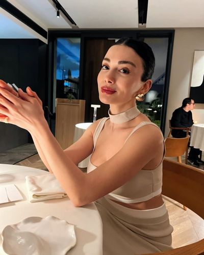 Özge Yağız seksi ifşa fotoğrafı 28