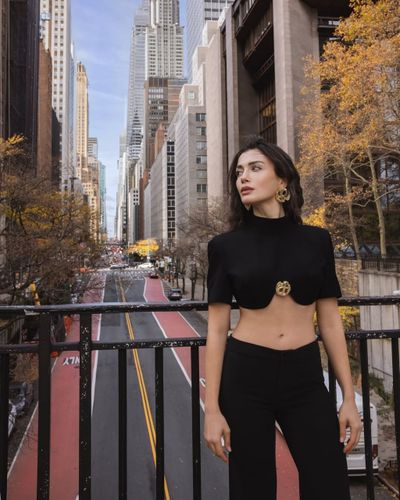 Özge Yağız seksi ifşa fotoğrafı 33