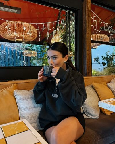 Özge Yağız seksi ifşa fotoğrafı 41