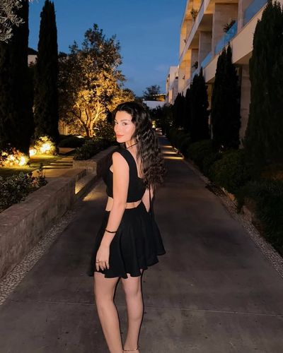 Özge Yağız seksi ifşa fotoğrafı 6