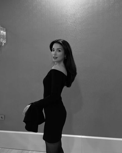 Özge Yağız seksi ifşa fotoğrafı 88
