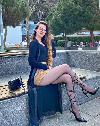 Öznur Güven seksi ifşa fotoğrafı 24769