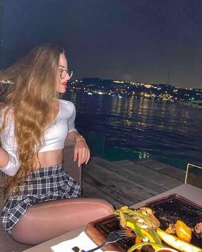Öznur Güven seksi ifşa fotoğrafı 24651